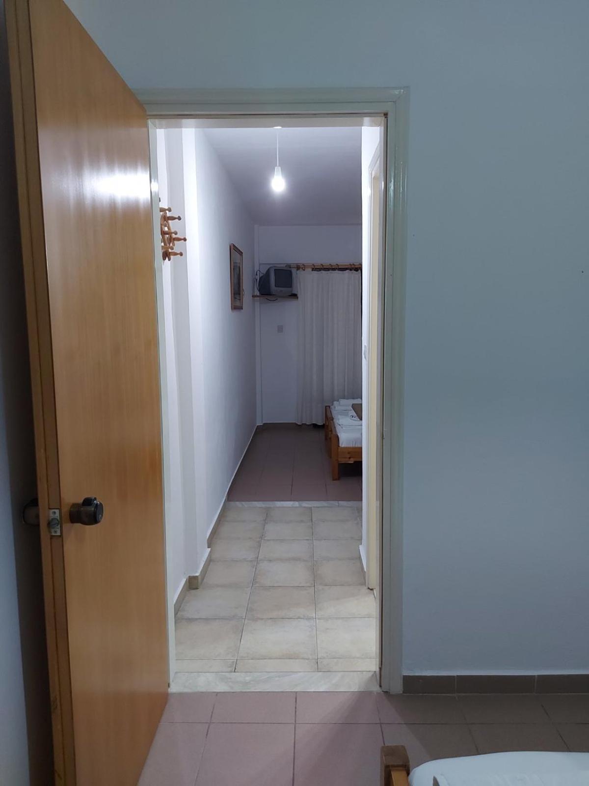 Pansion Alexandros By The Sea Aparthotel Nea Skioni Room photo